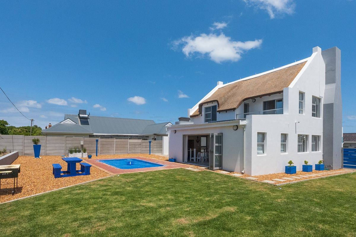 Bank Assisted Sale - Fully Renovated Home in Struisbaai - Photo 4