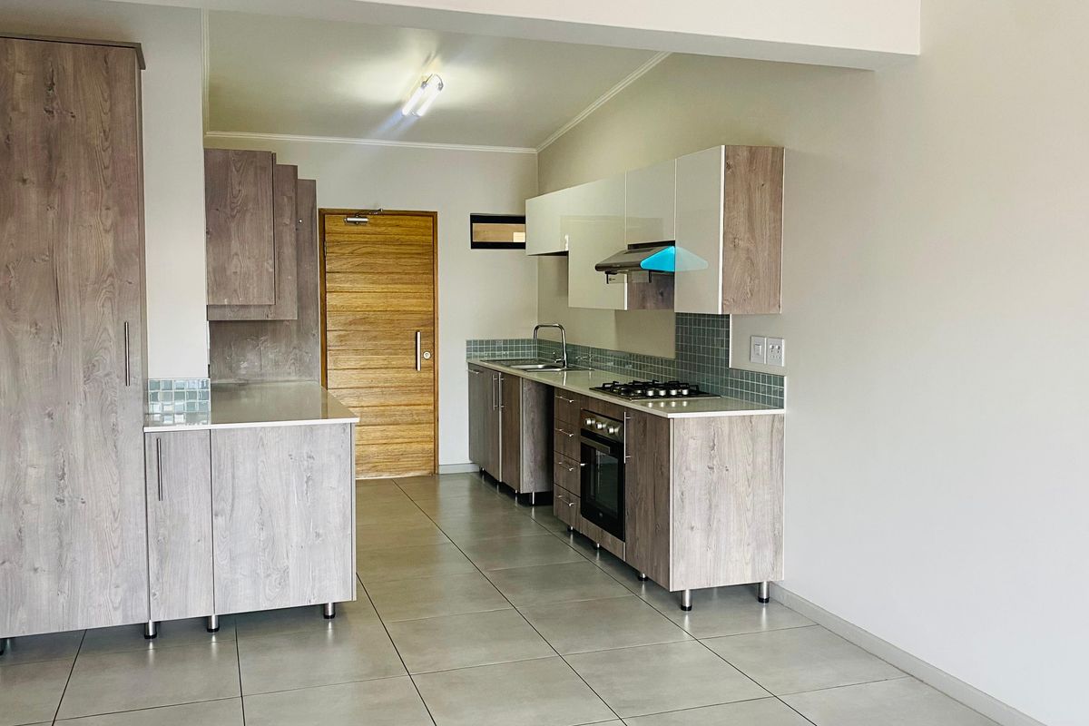 Modern 3-Bedroom, 2-Bathroom Apartment | Second Floor | Secure Estate Living - Photo 4