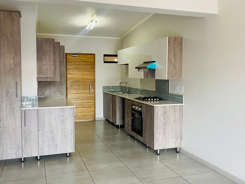 Modern 3-Bedroom, 2-Bathroom Apartment | Second Floor | Secure Estate Living - Photo 4