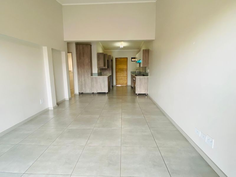 Modern 3-Bedroom, 2-Bathroom Apartment | Second Floor | Secure Estate Living - Photo 8