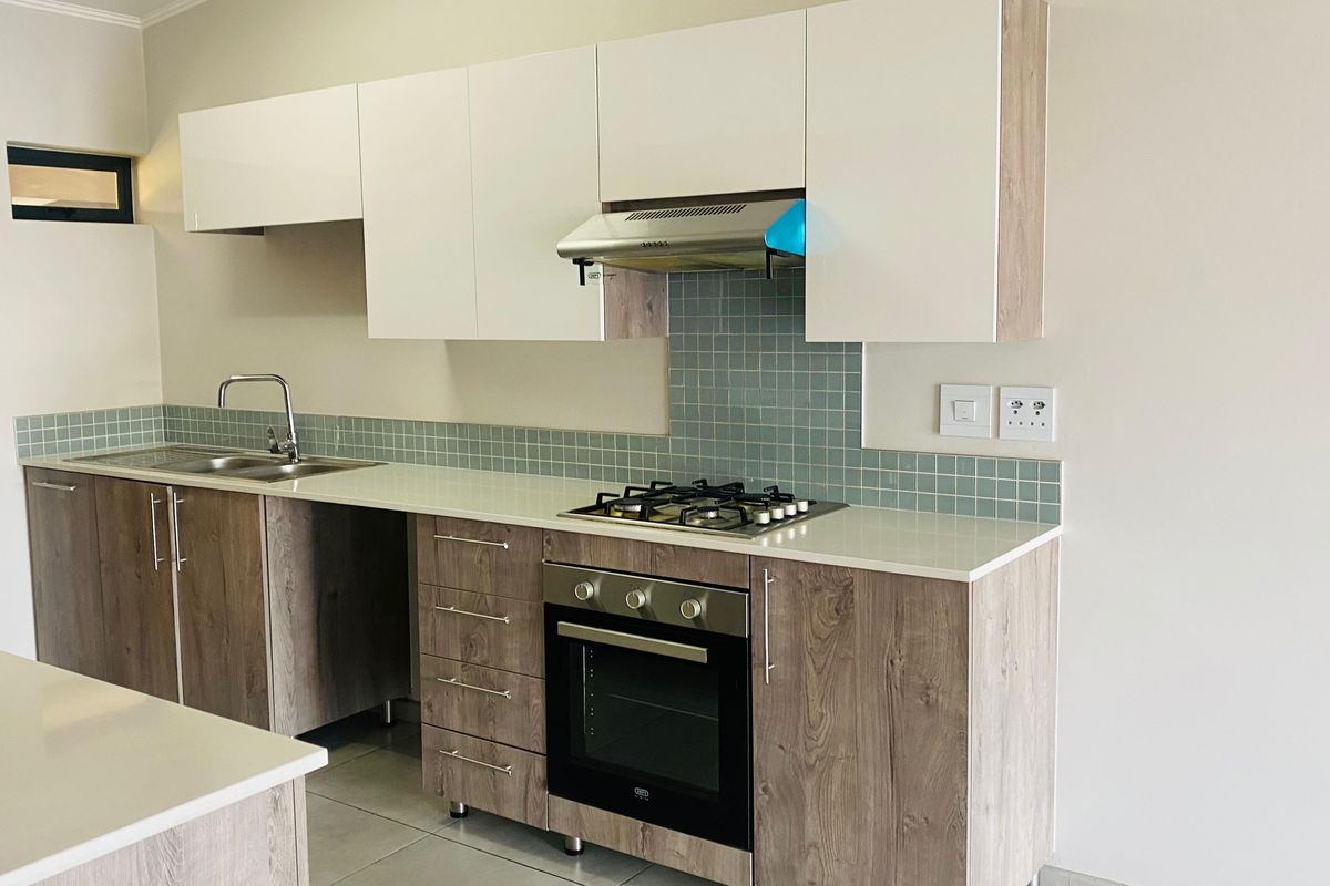 Modern 3-Bedroom, 2-Bathroom Apartment | Second Floor | Secure Estate Living - Photo 2