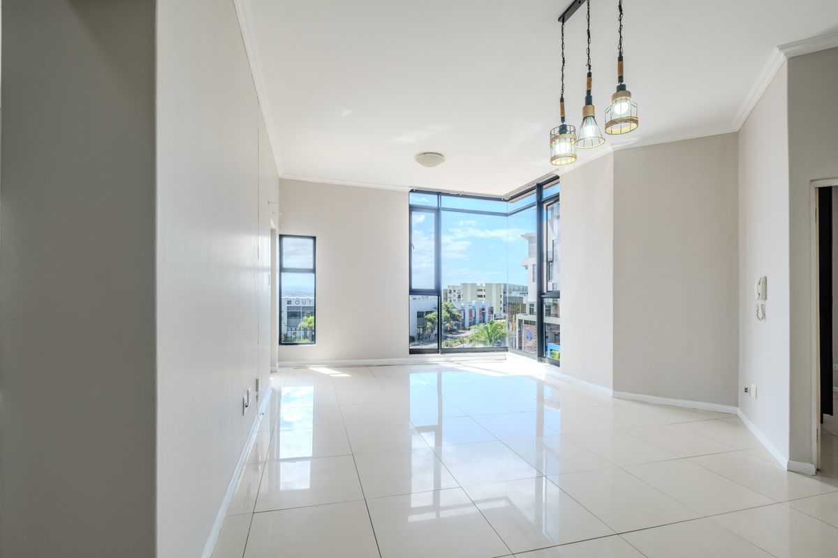 3 Bedroom Apartment in Urban Park  Umhlanga Ridge - Photo 2