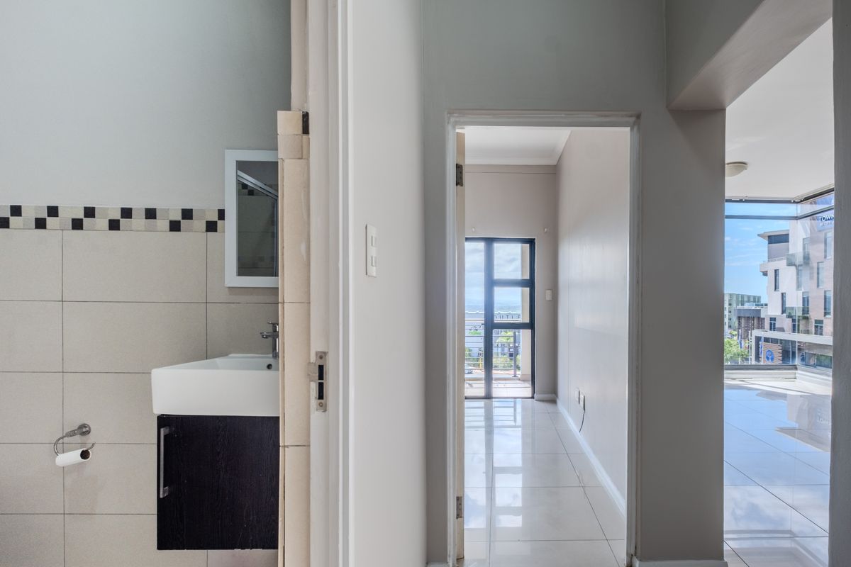 3 Bedroom Apartment in Urban Park  Umhlanga Ridge - Photo 4