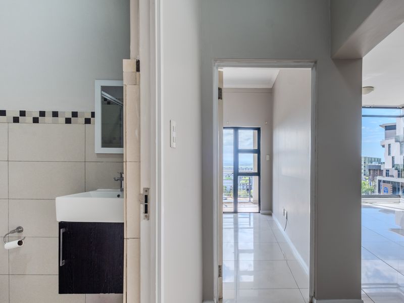 3 Bedroom Apartment in Urban Park  Umhlanga Ridge - Photo 4