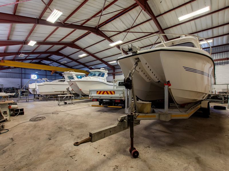 Industrial Warehouse - Photo 4