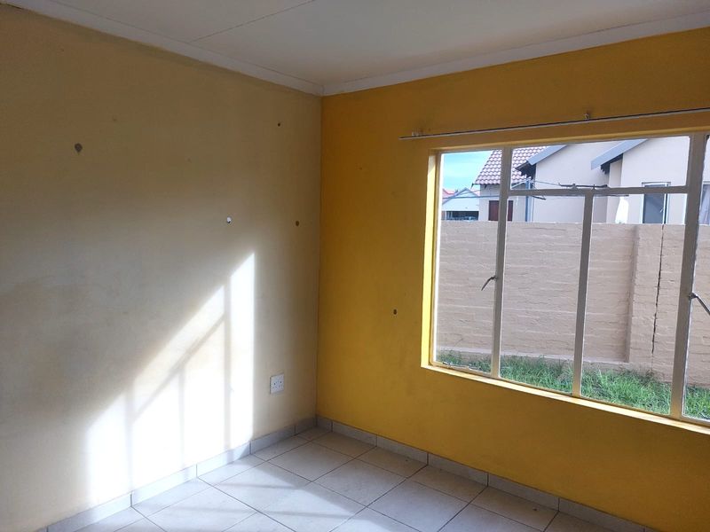 3 Bedroom House in Waterkloof Hills Estate for Sale. - Photo 7