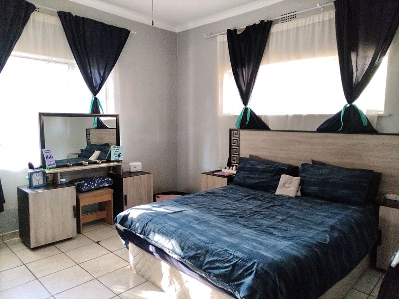 3 Bedroom house for sale in Oos-Einde - Photo 6