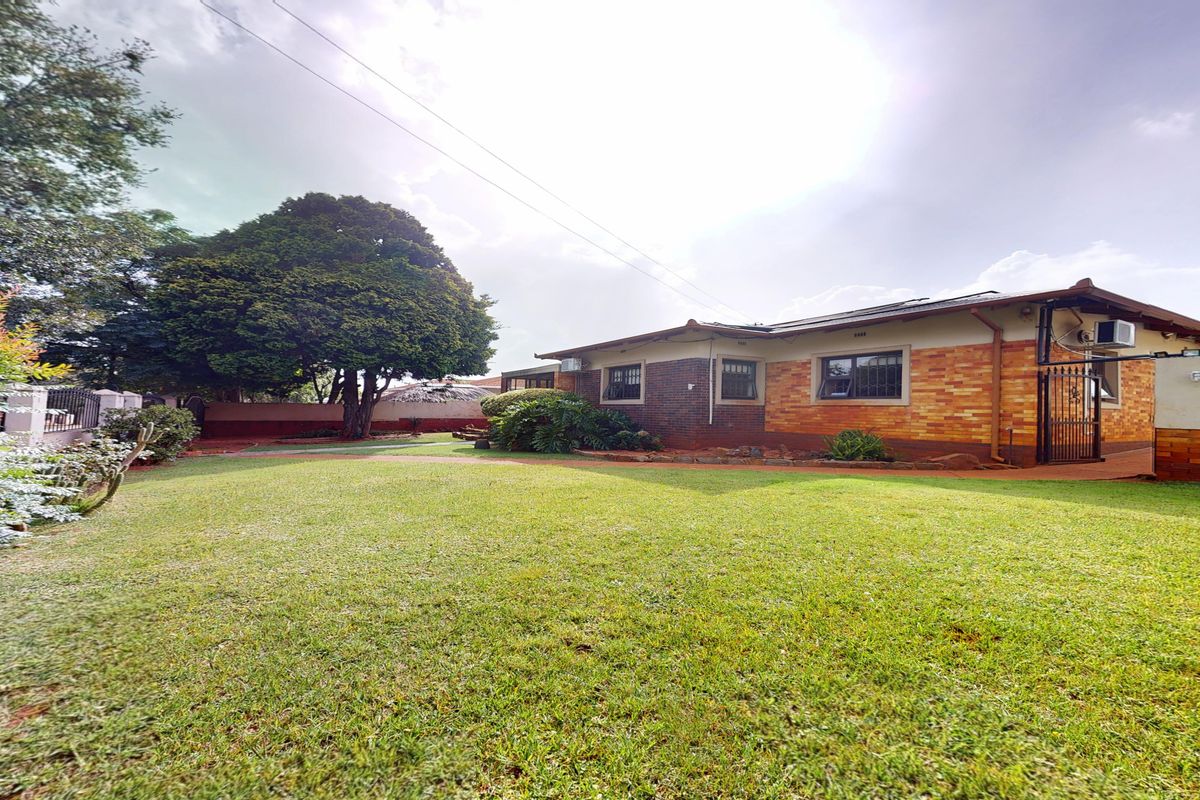 Starting to bid from R1,499,000! Non-Distressed Live Luxury Auction! - Photo 2