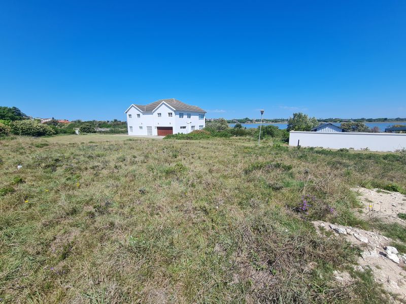 Vacant Stand in Small Estate Overlooking the Reserve and Lagoon in Aston Bay, Jeffreys Bay - Photo 3