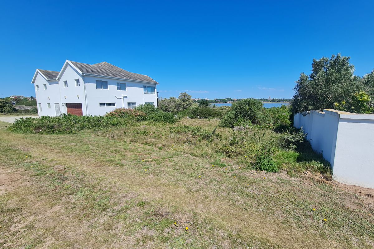 Vacant Stand in Small Estate Overlooking the Reserve and Lagoon in Aston Bay, Jeffreys Bay - Photo 4