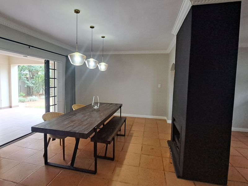 Luxury 3Bed 2Bath Double Garage Secure Family Home With Sparking Pool in Randpark Ridge - Photo 7