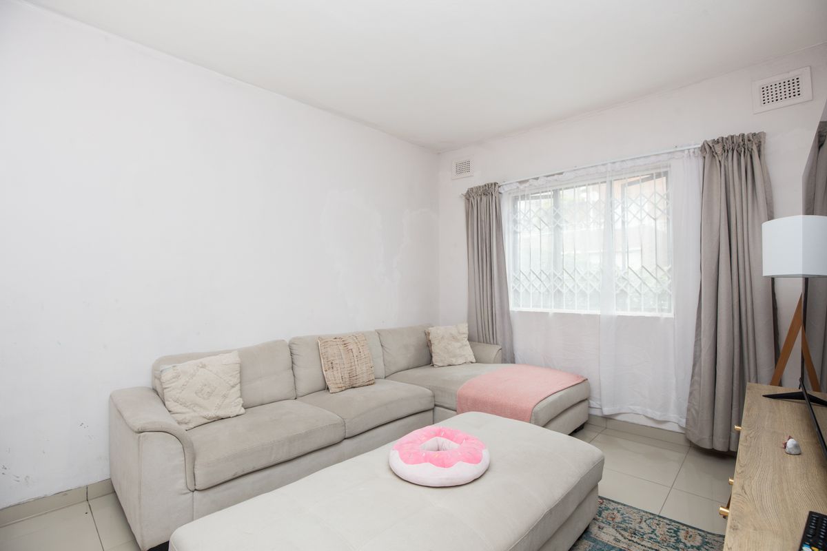 Perfect entry into property investment market - Photo 2