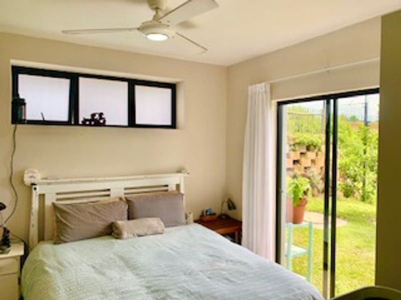 3 BEDROOM 2 BATHROOM APARTMENT, WITH WRAP AROUND GARDEN FOR THOSE PET LOVERS - Photo 10