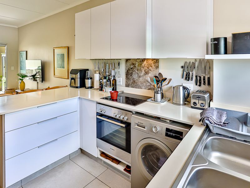 Stunning 3-bedroom apartment for sale in Manor Estates, Ballito—your dream coastal living awaits! - Photo 7