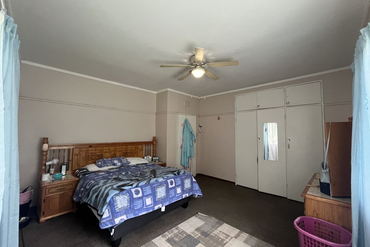 Charming, Cozy Home — Lovingly Maintained and Move-In Ready - Photo 4