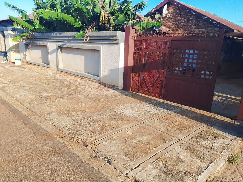 Ideal family home near School. - Photo 7