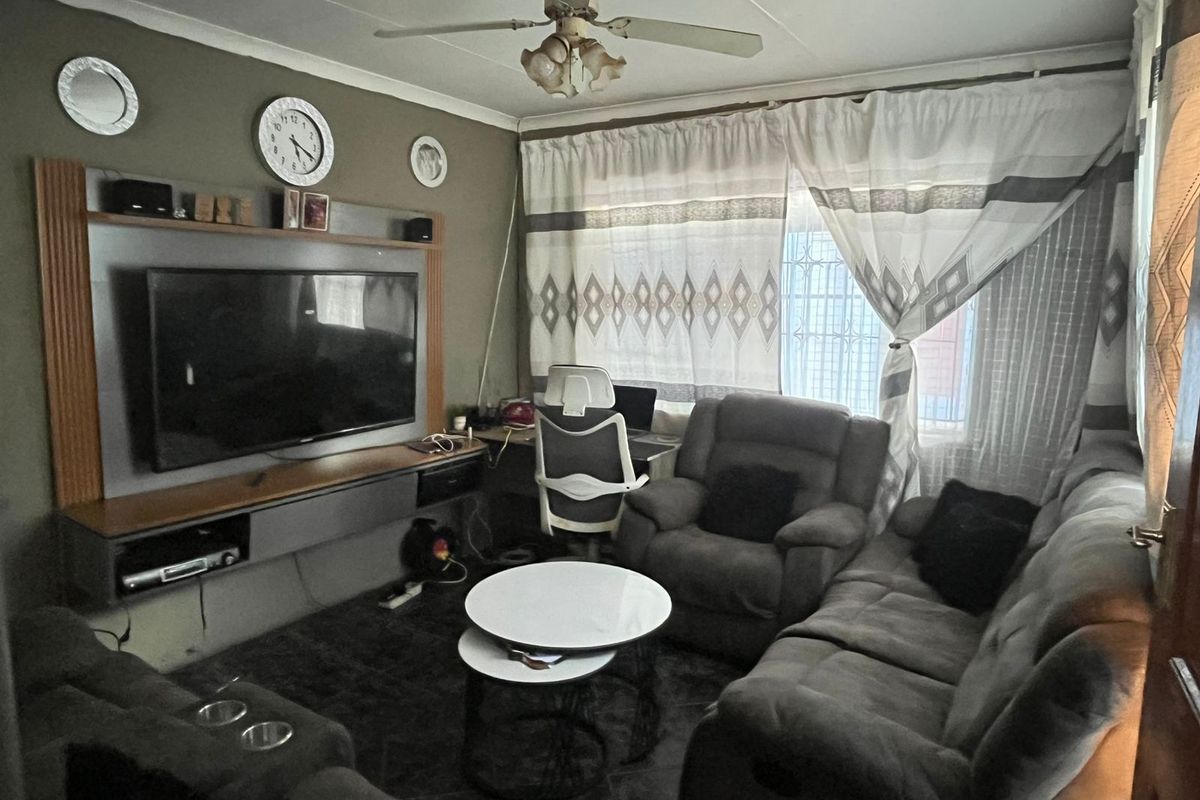 Ideal family home near School. - Photo 5