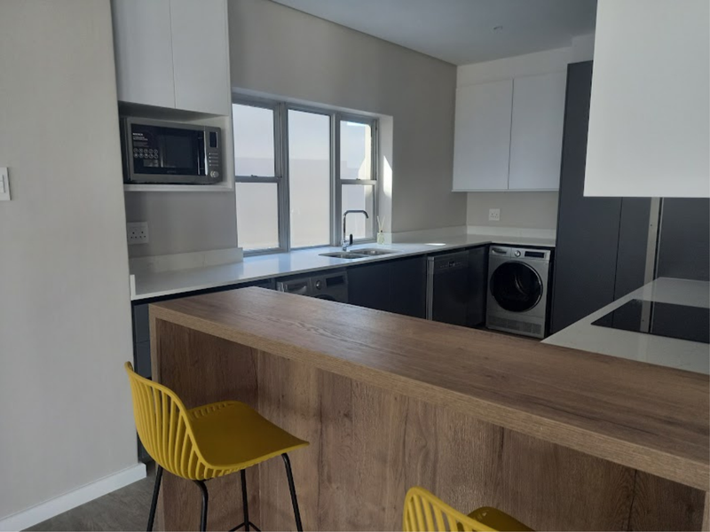 EXQUISITE BEACHFRONT APARTMENT TO RENT! - Photo 7