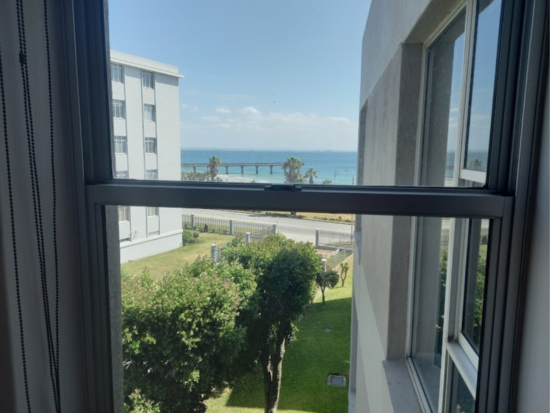 EXQUISITE BEACHFRONT APARTMENT TO RENT! - Photo 4