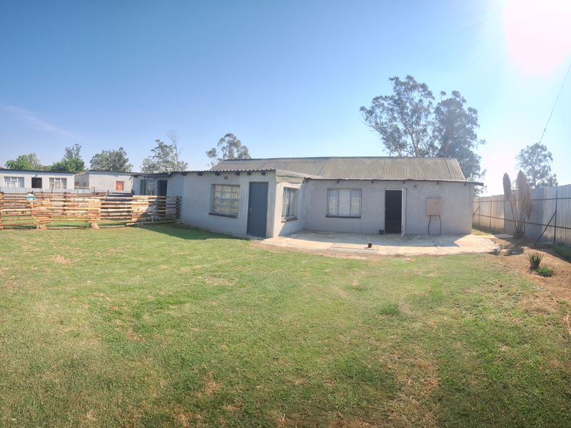 Excellent Investment Opportunity – 5 Income-Generating Units - Photo 2