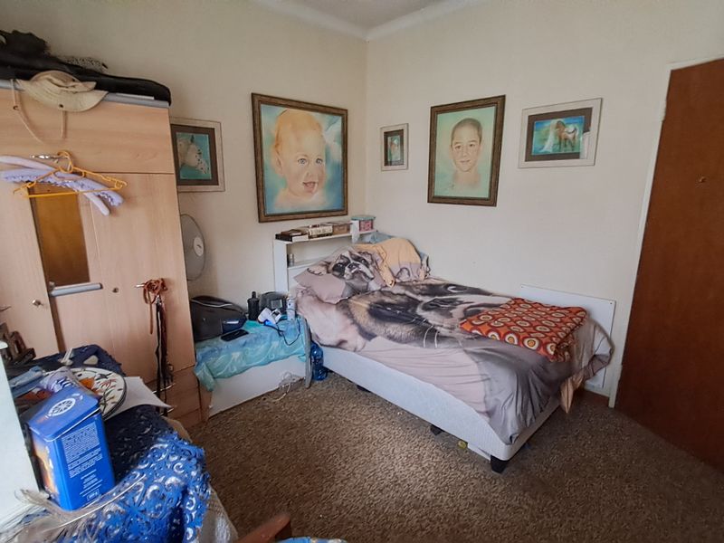 Opportunity Awaits – Large Family Home Needing Some TLC - Photo 5