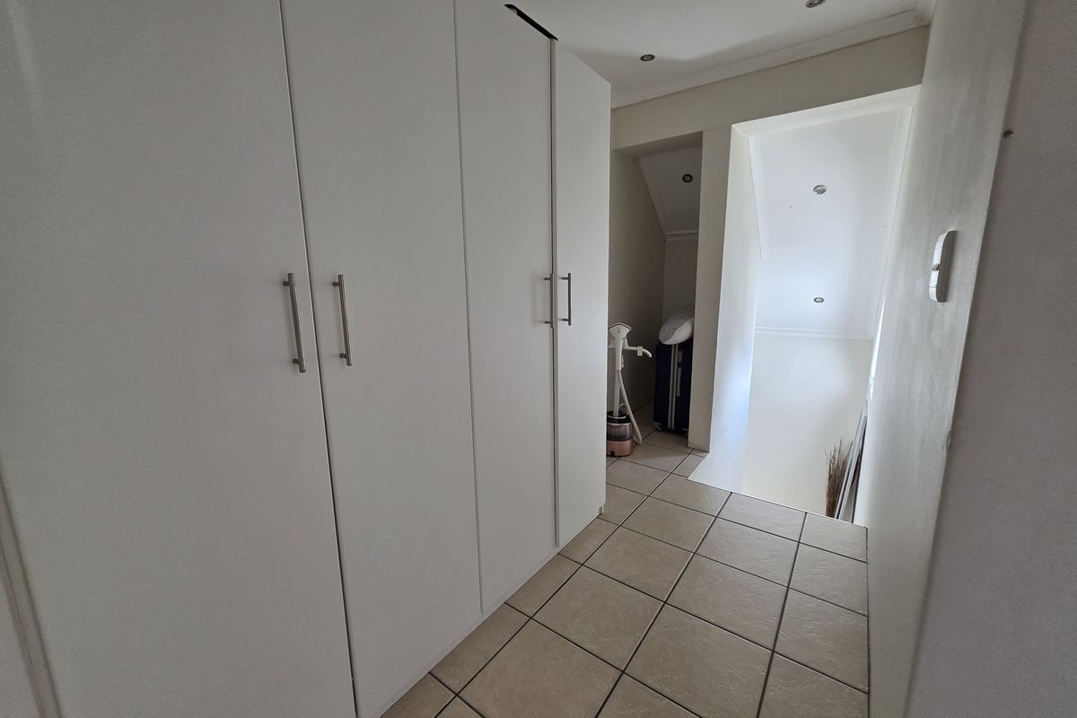 Secure Estate Living in the Heart of Bredasdorp - Photo 5