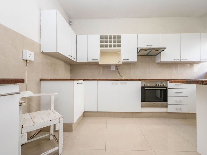 Unbeatable beachfront living - Photo 10