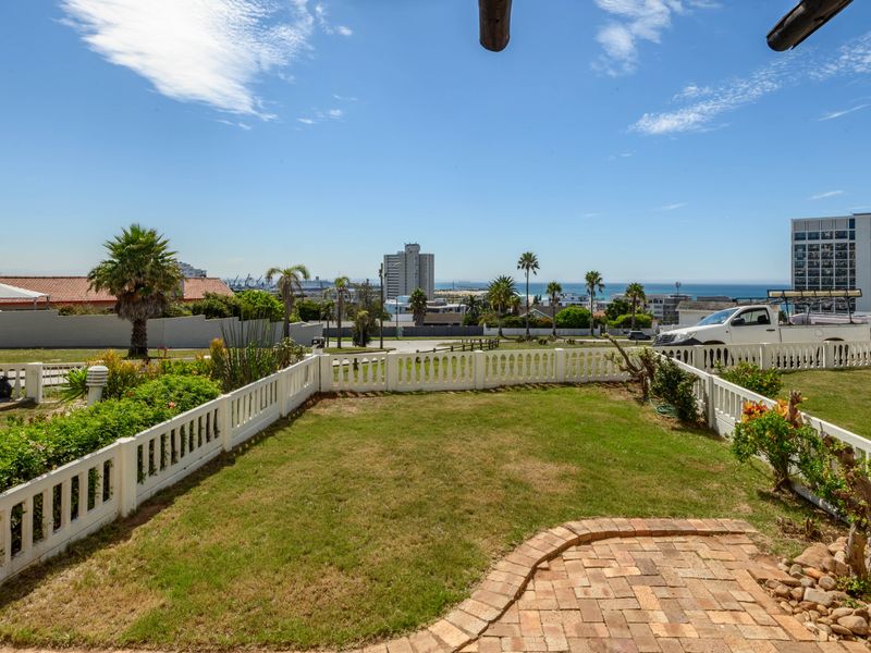 Unbeatable beachfront living - Photo 2