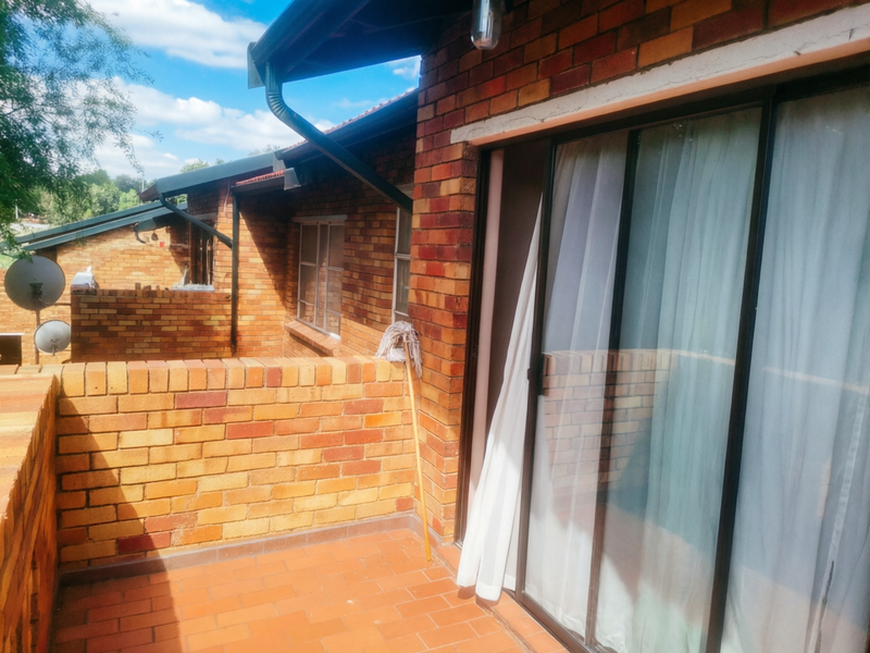 2-Bedroom, 1 Bathroom 2 floor Unit - Photo 7