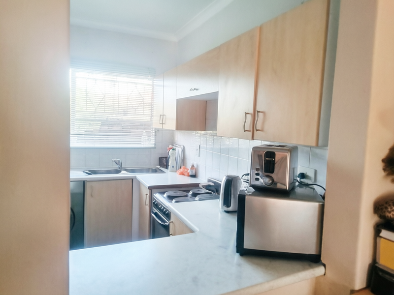 2-Bedroom, 1 Bathroom 2 floor Unit - Photo 3