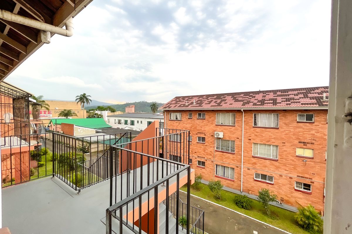 Central Stunner - Photo 3