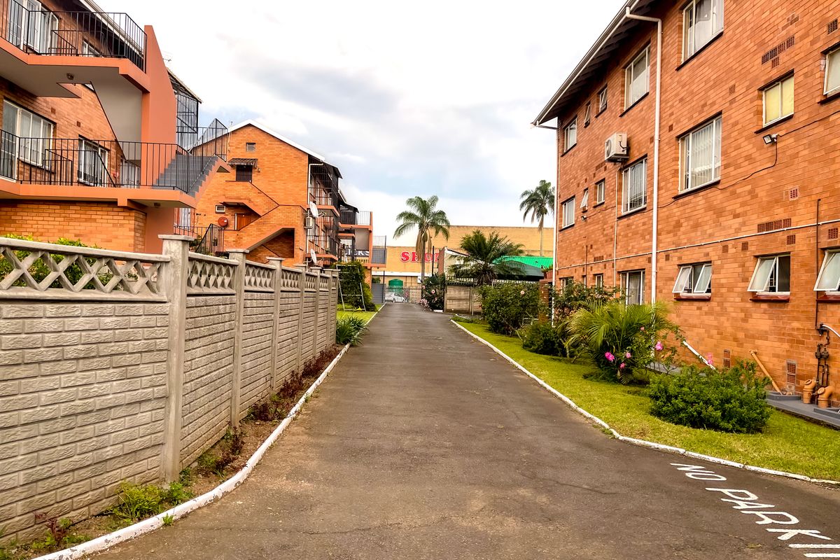 Central Stunner - Photo 4