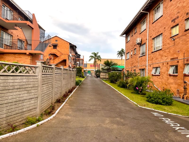 Central Stunner - Photo 4