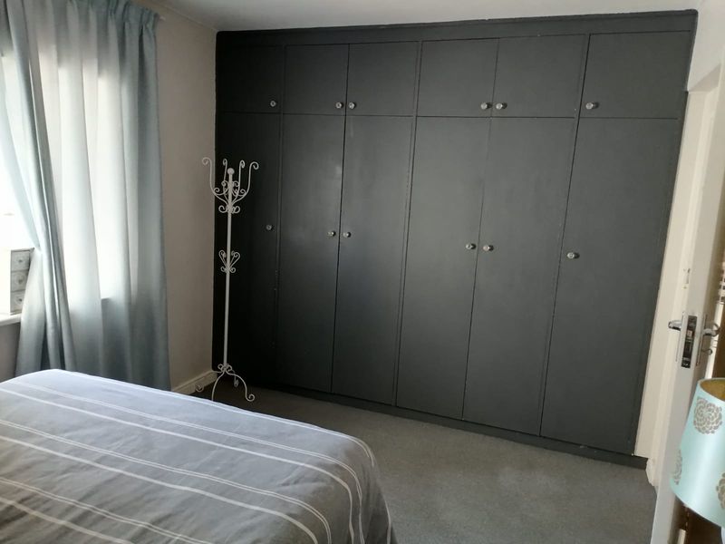 Fully Furnished 2-Bedroom Apartment with Garage, Steps from the Beach! - Photo 7