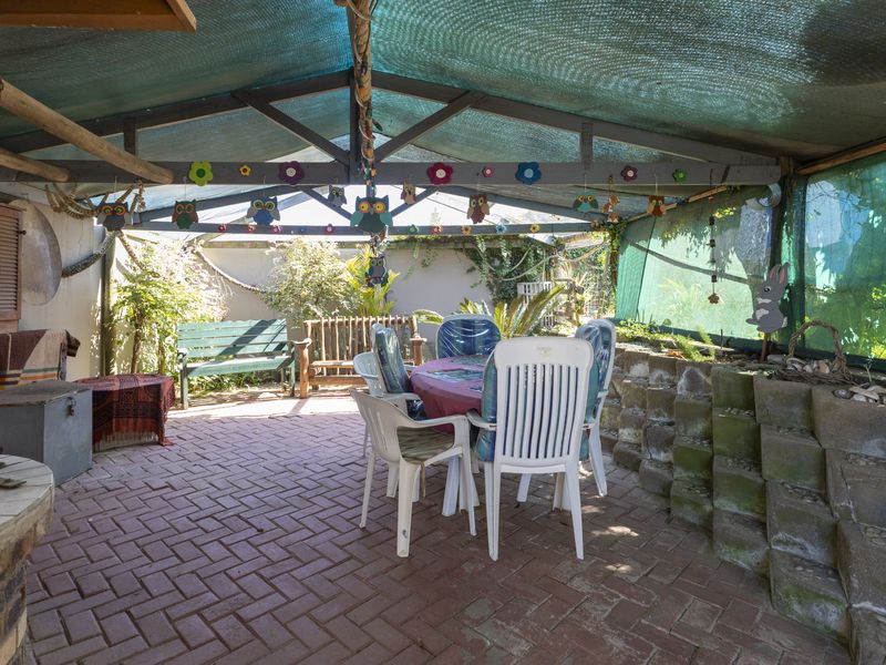 Sea View Living with Dual Accommodation and Income Potential - Photo 5