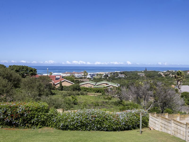 Sea View Living with Dual Accommodation and Income Potential - Photo 2