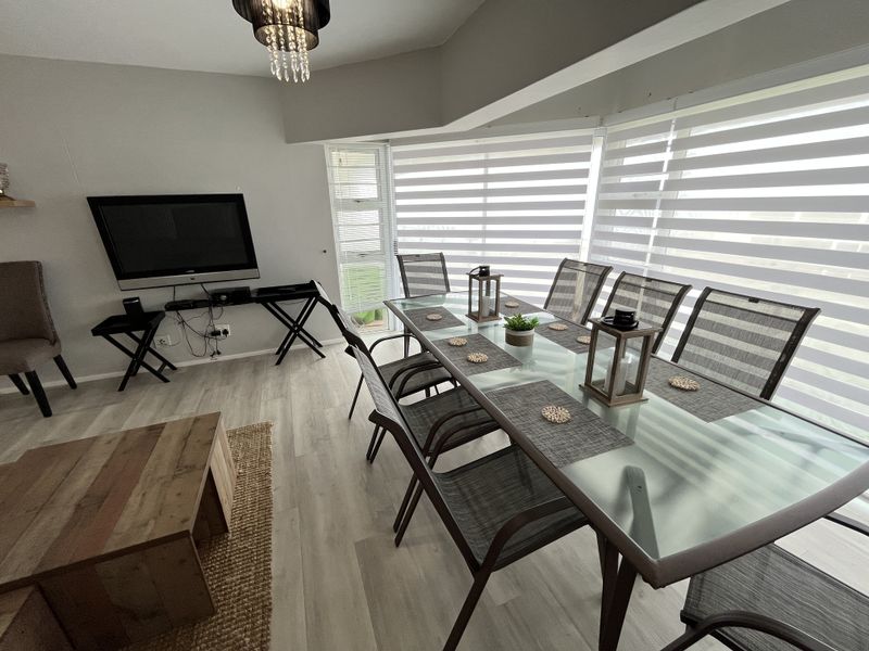 Gonubie - Beautiful Fully Furnished Unit with stunning sea views - Photo 7