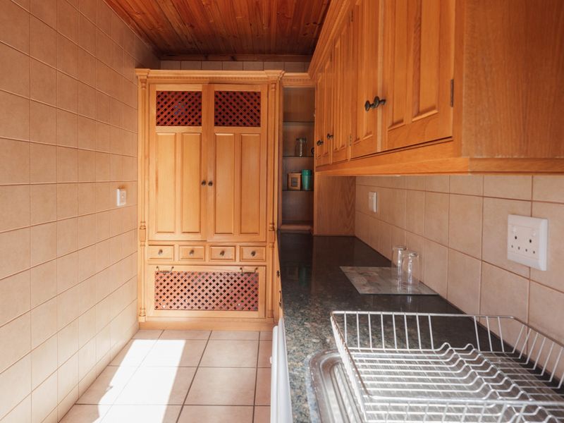 Semi Long-Term Rental – Ocean View Heights, Struisbaai - Photo 9