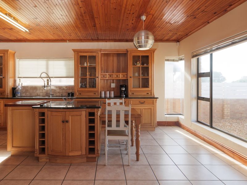 Semi Long-Term Rental – Ocean View Heights, Struisbaai - Photo 6