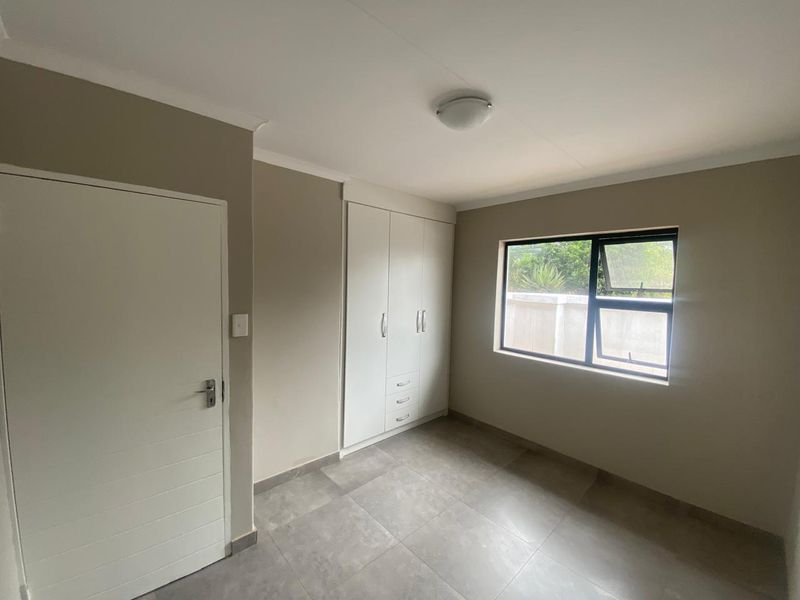 Secure 8 units Townhouse complex - Photo 6