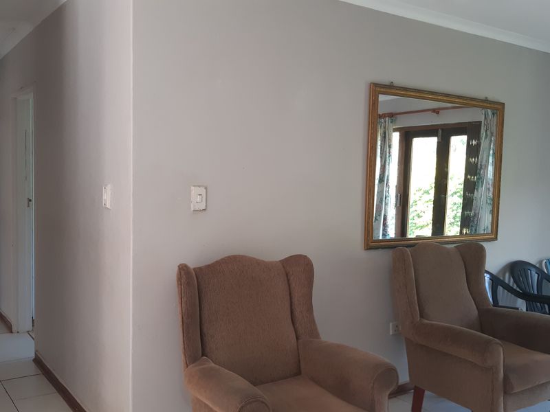 Family favorite pet friendly - Photo 8