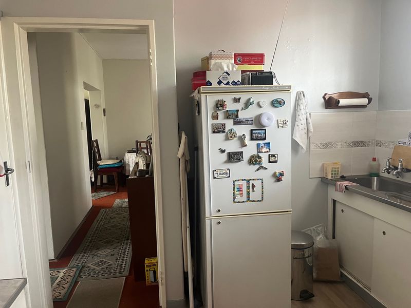 Charming One-Bedroom Apartment in Packwood Towers – Prime Lambton Location - Photo 6