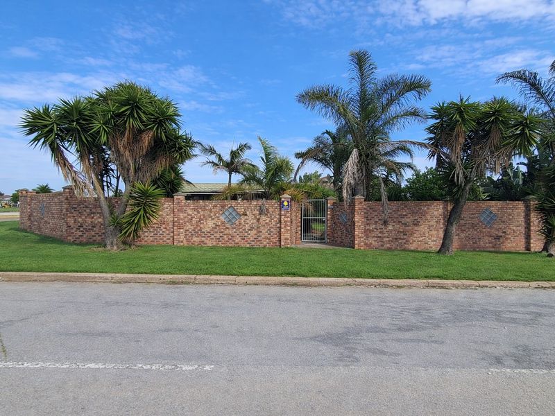 Family Home Offering Open Plan Space - Photo 2