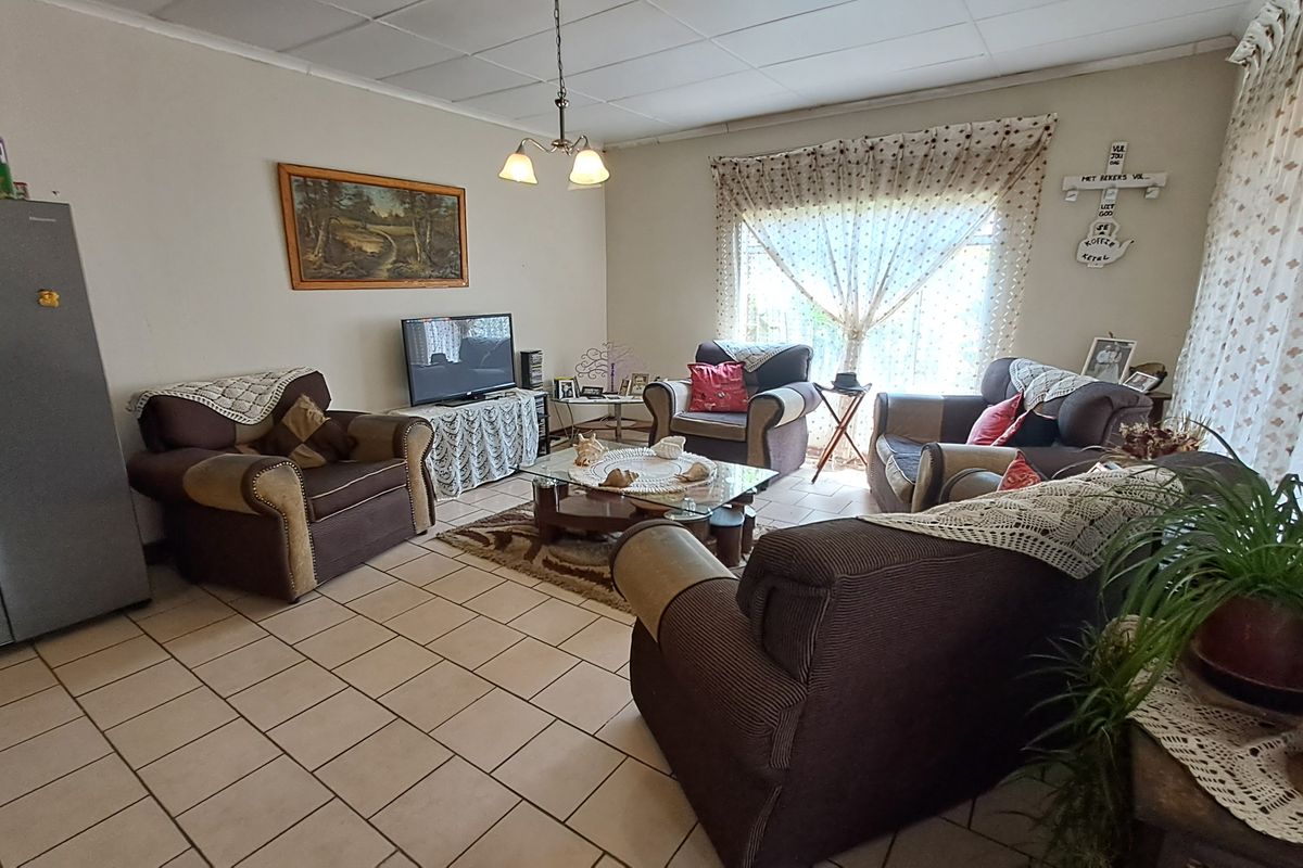 “Country Living at Its Best – 1.9 Hectares Packed with Potential” - Photo 5