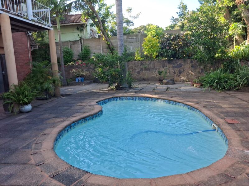 Beautiful forestry house and cottage for sale in Mandini - Photo 3