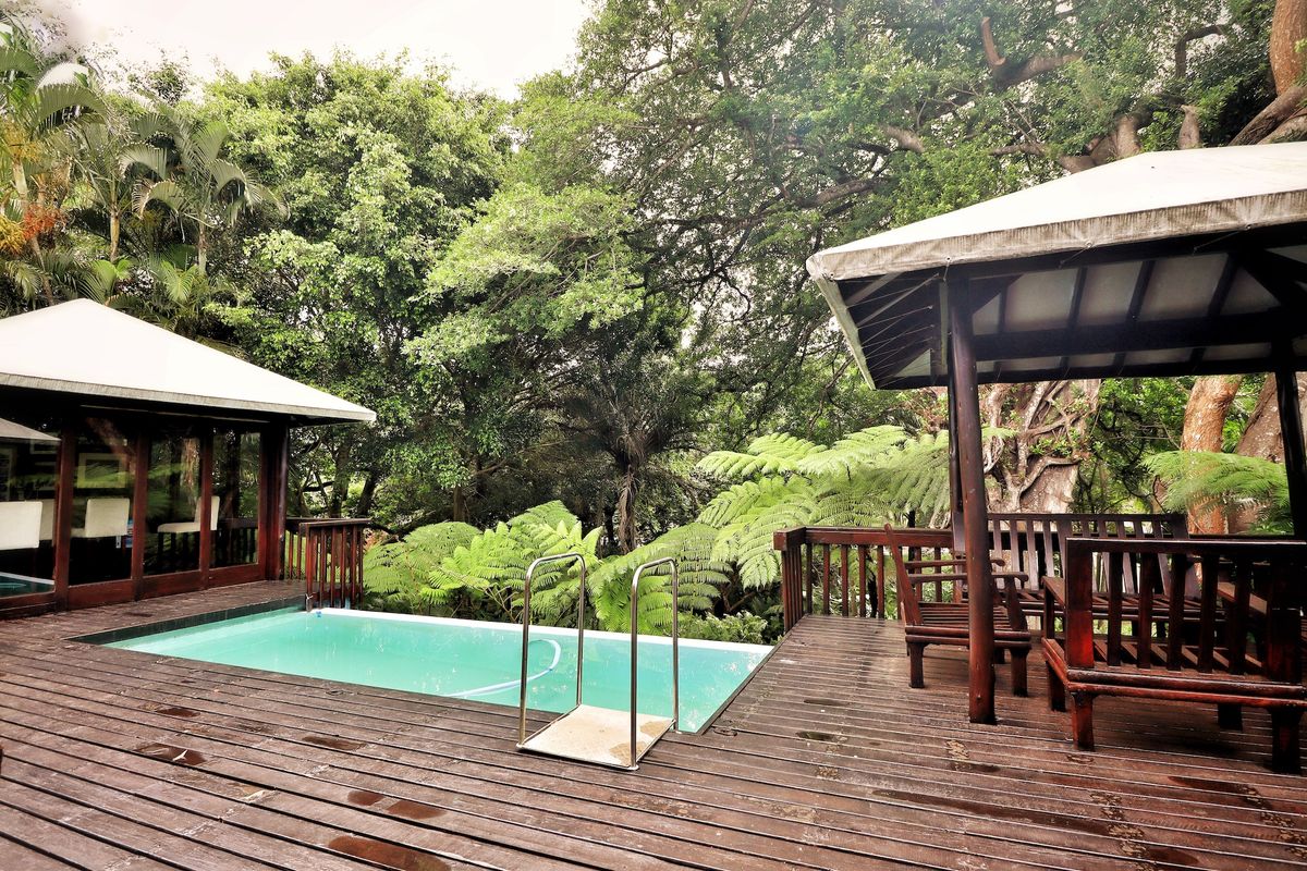 Spacious Face Brick Home, with the Ideal Location and Immense Potential! - Photo 3