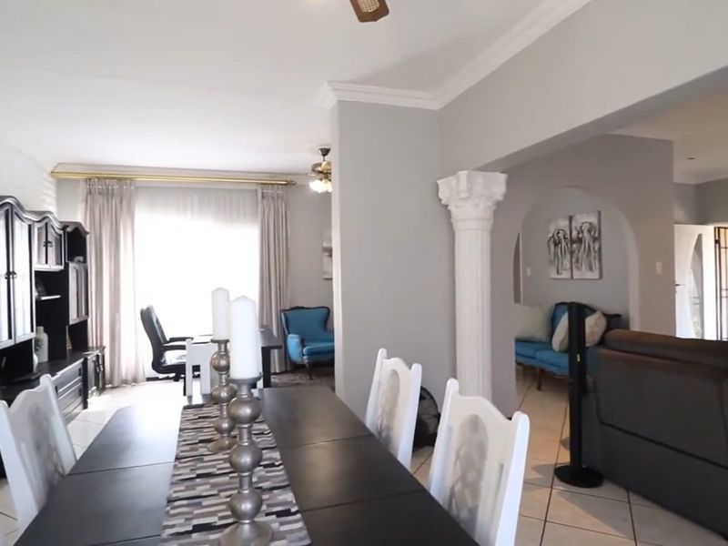 Spacious 4-Bedroom Family Home with Modern Comforts - Photo 7