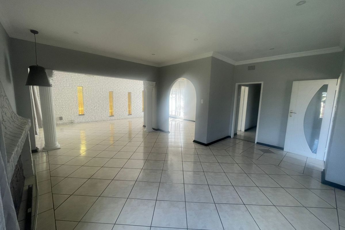 Spacious 4-Bedroom Home Offering Space and Functionality - Photo 5