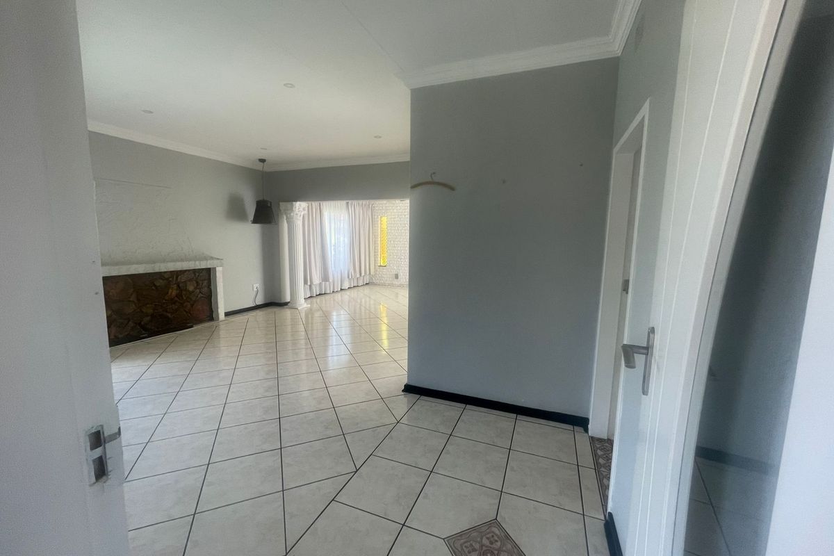 Spacious 4-Bedroom Home Offering Space and Functionality - Photo 3