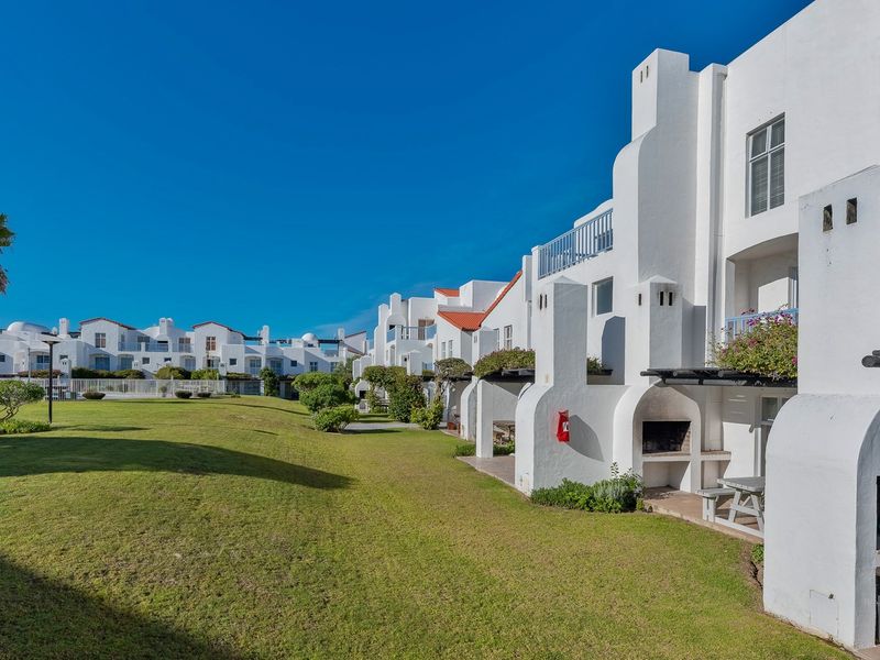 Coastal Living at The Tides – Short-Term Rental in Struisbaai - Photo 3